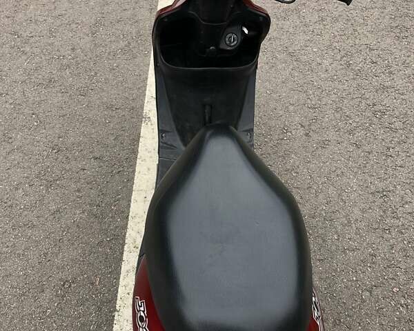 Красный Ямаха Jog SA36J, объемом двигателя 0 л и пробегом 22 тыс. км за 404 $, фото 7 на Automoto.ua