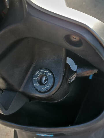 Серый Ямаха Jog SA36J, объемом двигателя 0 л и пробегом 18 тыс. км за 590 $, фото 5 на Automoto.ua