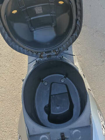 Серый Ямаха Jog SA36J, объемом двигателя 0 л и пробегом 18 тыс. км за 590 $, фото 6 на Automoto.ua