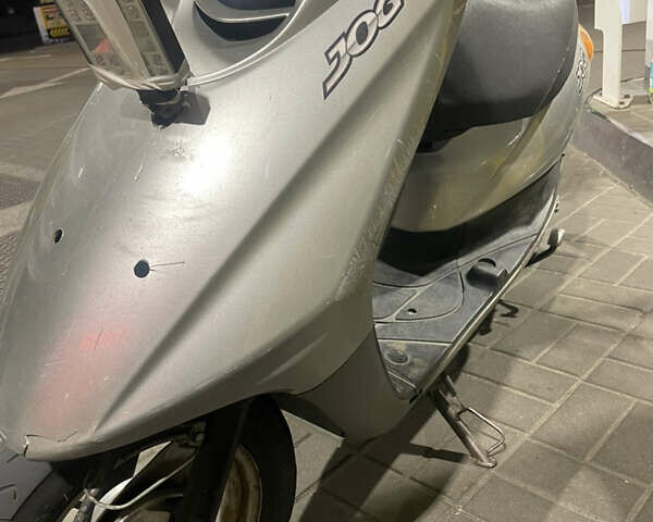 Серый Ямаха Jog SA36J, объемом двигателя 0.05 л и пробегом 47 тыс. км за 508 $, фото 3 на Automoto.ua
