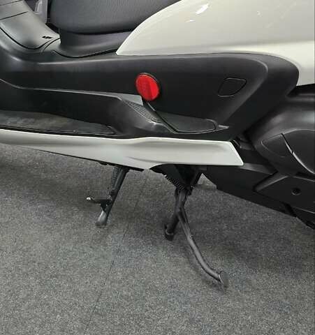 Білий Ямаха Majesty 250, об'ємом двигуна 0 л та пробігом 23 тис. км за 2200 $, фото 14 на Automoto.ua