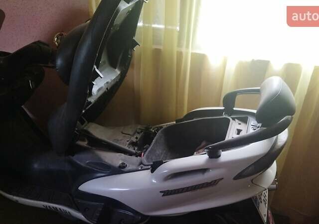 Белый Ямаха Majesty 250, объемом двигателя 0 л и пробегом 30 тыс. км за 1500 $, фото 3 на Automoto.ua