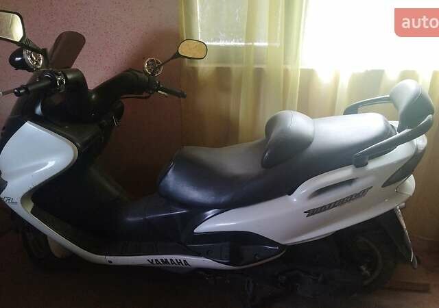 Белый Ямаха Majesty 250, объемом двигателя 0 л и пробегом 30 тыс. км за 1500 $, фото 1 на Automoto.ua