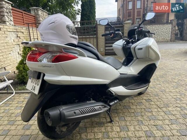 Белый Ямаха Majesty 250, объемом двигателя 0.25 л и пробегом 31 тыс. км за 2500 $, фото 10 на Automoto.ua