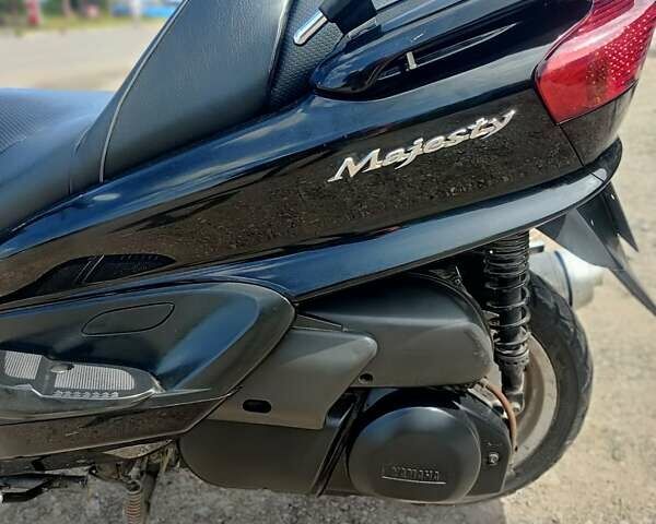 Черный Ямаха Majesty 250, объемом двигателя 0.25 л и пробегом 35 тыс. км за 1600 $, фото 5 на Automoto.ua