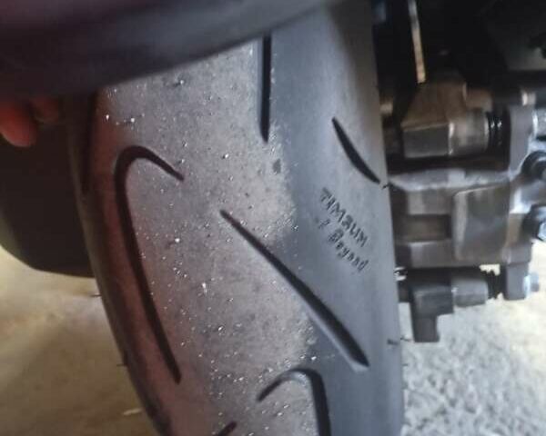 Черный Ямаха Majesty 250, объемом двигателя 0.25 л и пробегом 24 тыс. км за 3200 $, фото 5 на Automoto.ua