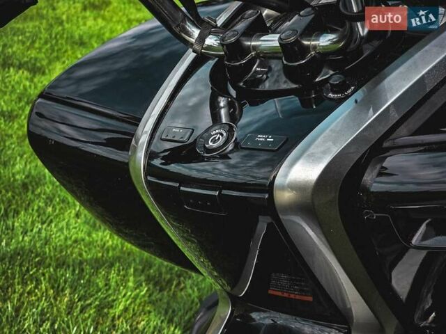 Красный Ямаха Majesty 250, объемом двигателя 0 л и пробегом 11 тыс. км за 2599 $, фото 8 на Automoto.ua