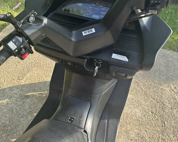 Ямаха Majesty 250, объемом двигателя 0.25 л и пробегом 30 тыс. км за 750 $, фото 9 на Automoto.ua