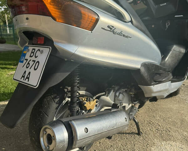 Ямаха Majesty 250, объемом двигателя 0.25 л и пробегом 30 тыс. км за 750 $, фото 12 на Automoto.ua