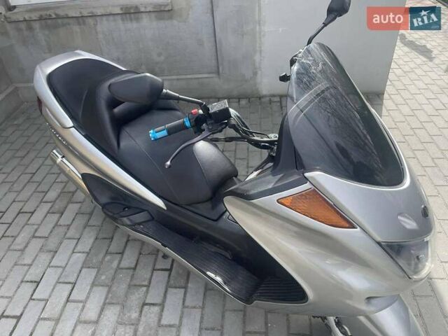 Ямаха Majesty 250, объемом двигателя 0 л и пробегом 40 тыс. км за 2200 $, фото 10 на Automoto.ua