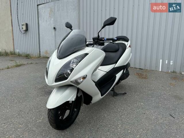 Ямаха Majesty 250, объемом двигателя 0 л и пробегом 32 тыс. км за 2500 $, фото 4 на Automoto.ua