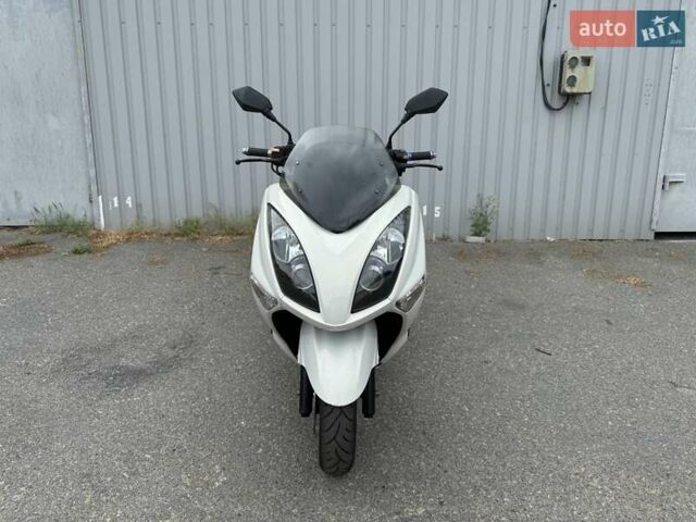 Ямаха Majesty 250, объемом двигателя 0 л и пробегом 32 тыс. км за 2500 $, фото 1 на Automoto.ua