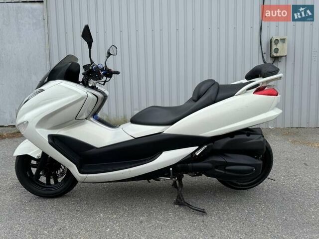 Ямаха Majesty 250, объемом двигателя 0 л и пробегом 32 тыс. км за 2500 $, фото 5 на Automoto.ua