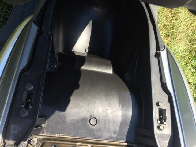 Ямаха Majesty 250, объемом двигателя 0.25 л и пробегом 0 тыс. км за 2150 $, фото 10 на Automoto.ua