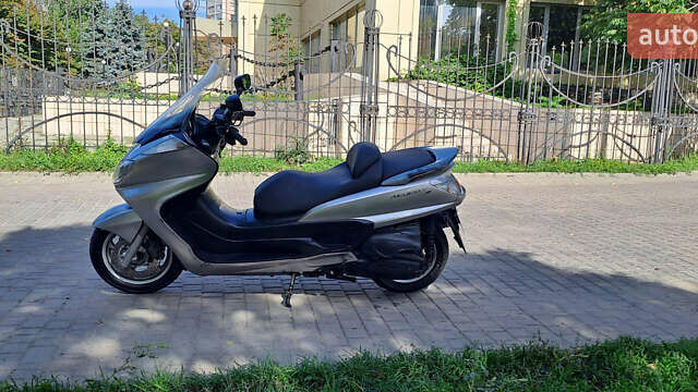 Ямаха Majesty 400, объемом двигателя 0.4 л и пробегом 50 тыс. км за 2400 $, фото 1 на Automoto.ua