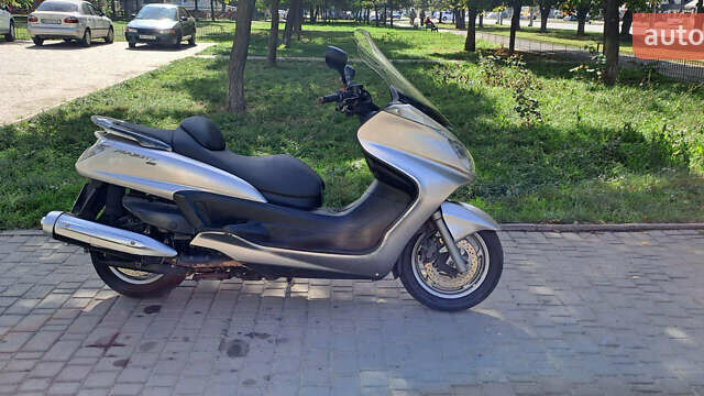 Ямаха Majesty 400, объемом двигателя 0.4 л и пробегом 50 тыс. км за 2400 $, фото 2 на Automoto.ua