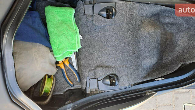 Ямаха Majesty 400, объемом двигателя 0.4 л и пробегом 50 тыс. км за 2400 $, фото 3 на Automoto.ua