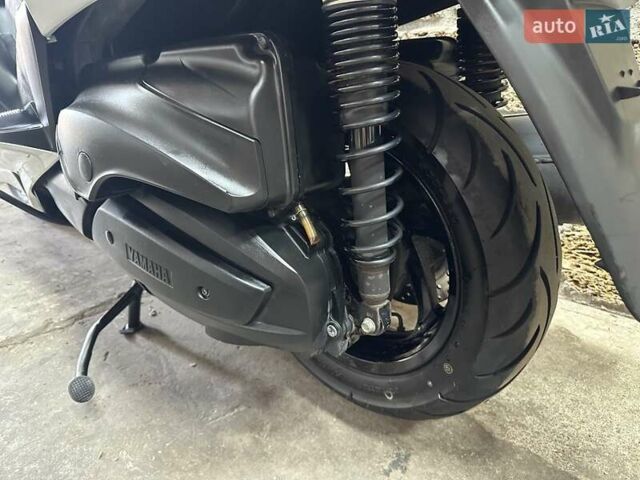 Ямаха Majesty 400, объемом двигателя 0 л и пробегом 28 тыс. км за 2500 $, фото 7 на Automoto.ua