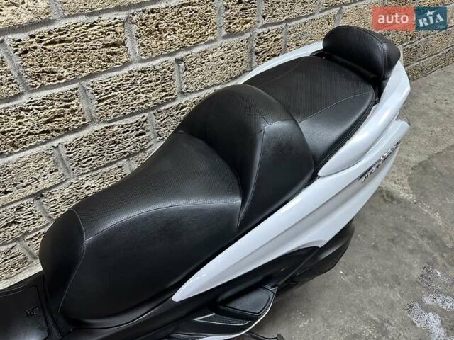 Ямаха Majesty 400, объемом двигателя 0 л и пробегом 28 тыс. км за 2500 $, фото 11 на Automoto.ua