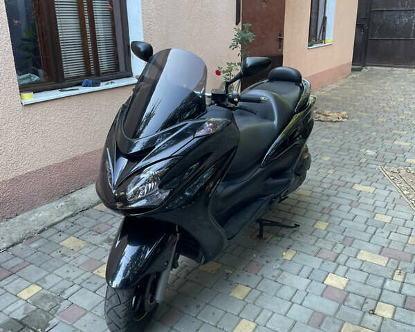 Ямаха Majesty 400, объемом двигателя 0.4 л и пробегом 43 тыс. км за 3000 $, фото 2 на Automoto.ua