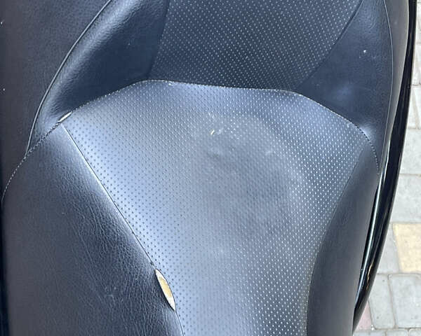 Ямаха Majesty 400, объемом двигателя 0.4 л и пробегом 43 тыс. км за 3000 $, фото 10 на Automoto.ua