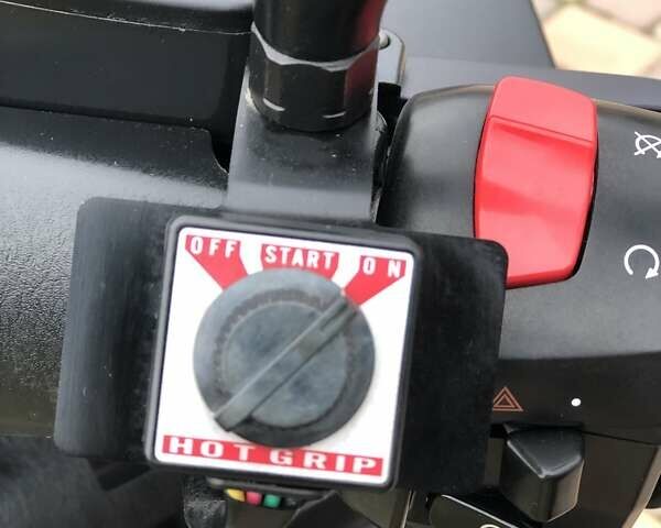 Серый Ямаха Majesty 400, объемом двигателя 0 л и пробегом 26 тыс. км за 2650 $, фото 35 на Automoto.ua