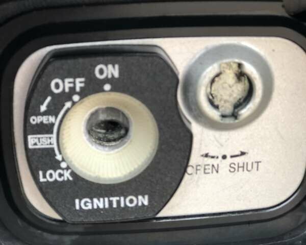 Серый Ямаха Majesty 400, объемом двигателя 0 л и пробегом 26 тыс. км за 2650 $, фото 19 на Automoto.ua