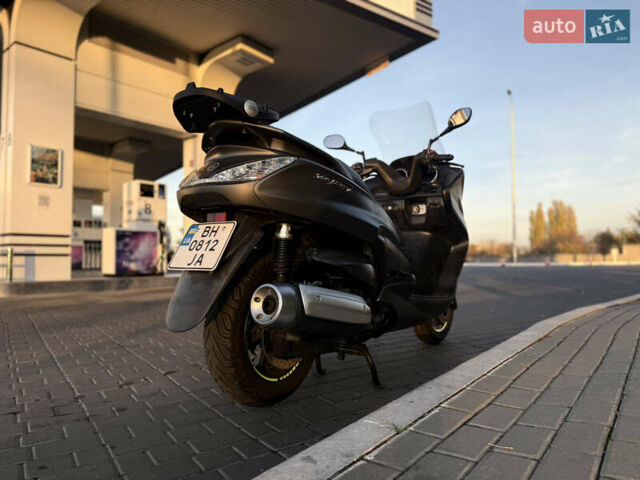 Серый Ямаха Majesty 400, объемом двигателя 0.4 л и пробегом 33 тыс. км за 3800 $, фото 6 на Automoto.ua