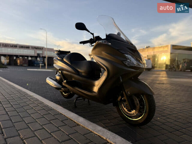 Серый Ямаха Majesty 400, объемом двигателя 0.4 л и пробегом 33 тыс. км за 3800 $, фото 8 на Automoto.ua