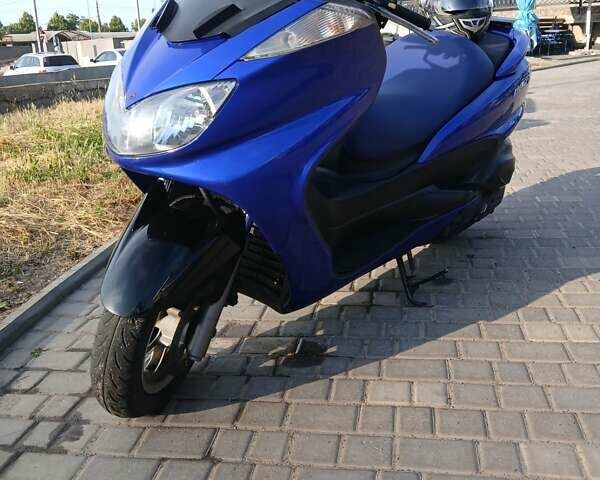 Синий Ямаха Majesty 400, объемом двигателя 0.4 л и пробегом 23 тыс. км за 2250 $, фото 6 на Automoto.ua