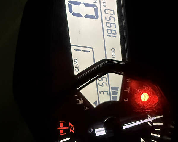 Сірий Ямаха MT-03, об'ємом двигуна 0.32 л та пробігом 19 тис. км за 3500 $, фото 28 на Automoto.ua