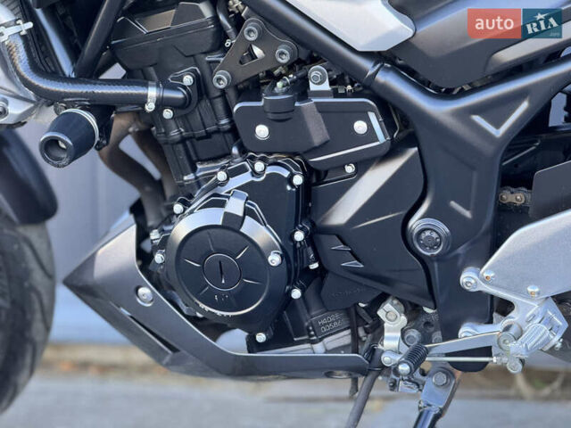 Серый Ямаха MT-03, объемом двигателя 0 л и пробегом 10 тыс. км за 4300 $, фото 9 на Automoto.ua