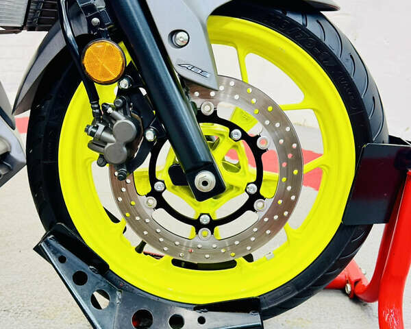 Серый Ямаха MT-03, объемом двигателя 0.32 л и пробегом 3 тыс. км за 5000 $, фото 10 на Automoto.ua