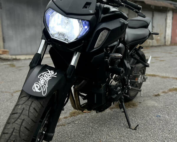 Чорний Ямаха MT-07, об'ємом двигуна 0.69 л та пробігом 7 тис. км за 8500 $, фото 6 на Automoto.ua