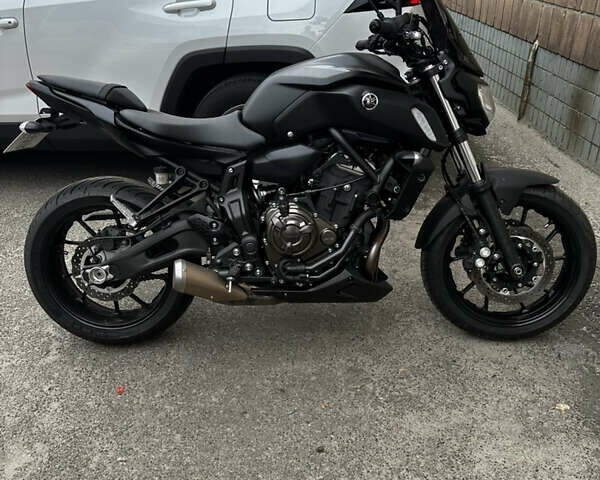 Чорний Ямаха MT-07, об'ємом двигуна 0.69 л та пробігом 7 тис. км за 8500 $, фото 16 на Automoto.ua