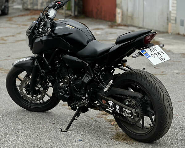 Чорний Ямаха MT-07, об'ємом двигуна 0.69 л та пробігом 7 тис. км за 8500 $, фото 11 на Automoto.ua