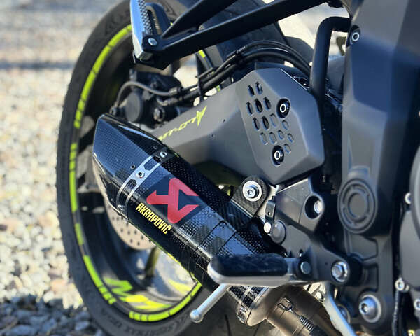 Чорний Ямаха MT-07, об'ємом двигуна 0 л та пробігом 5 тис. км за 9900 $, фото 5 на Automoto.ua