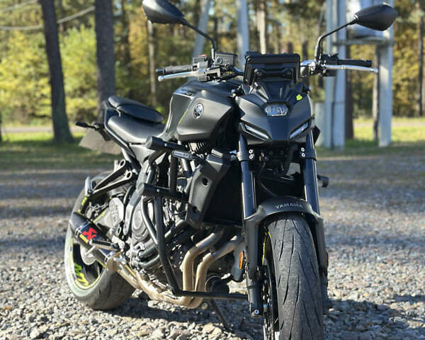 Чорний Ямаха MT-07, об'ємом двигуна 0 л та пробігом 5 тис. км за 9900 $, фото 12 на Automoto.ua