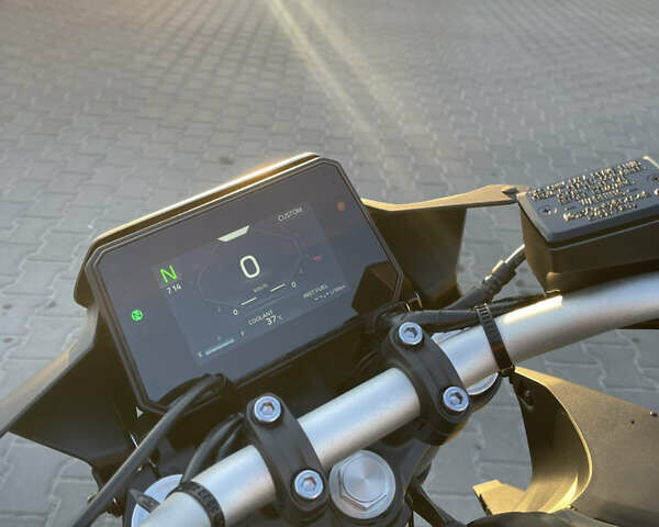 Черный Ямаха MT-07, объемом двигателя 0.7 л и пробегом 4 тыс. км за 9850 $, фото 15 на Automoto.ua
