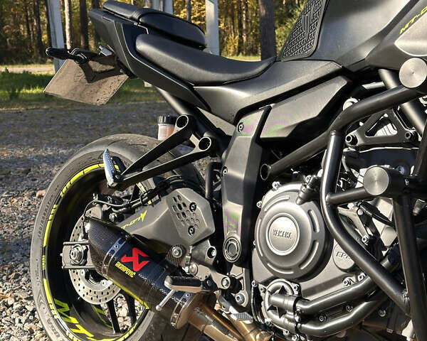 Чорний Ямаха MT-07, об'ємом двигуна 0 л та пробігом 5 тис. км за 9900 $, фото 18 на Automoto.ua