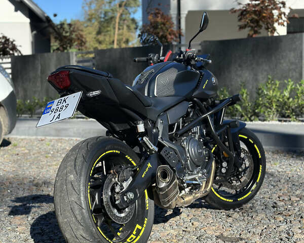 Чорний Ямаха MT-07, об'ємом двигуна 0 л та пробігом 5 тис. км за 9900 $, фото 10 на Automoto.ua