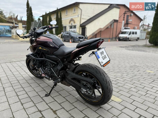 Ямаха MT-07, объемом двигателя 0.7 л и пробегом 10 тыс. км за 8400 $, фото 16 на Automoto.ua