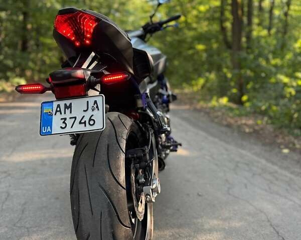 Серый Ямаха MT-07, объемом двигателя 0.69 л и пробегом 27 тыс. км за 6400 $, фото 4 на Automoto.ua