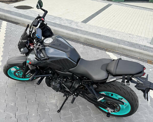 Сірий Ямаха MT-07, об'ємом двигуна 0.69 л та пробігом 8 тис. км за 9500 $, фото 5 на Automoto.ua