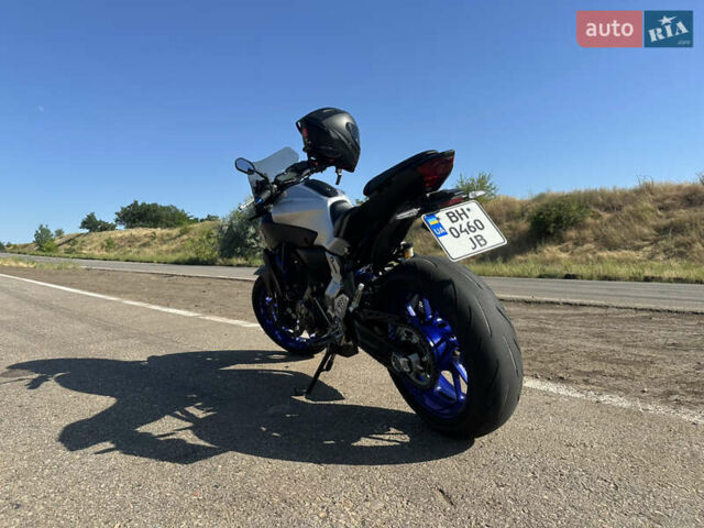 Серый Ямаха MT-07, объемом двигателя 0.69 л и пробегом 24 тыс. км за 6400 $, фото 9 на Automoto.ua