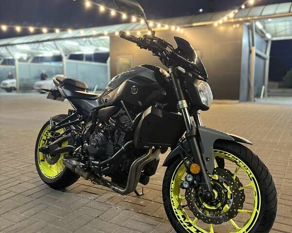 Серый Ямаха MT-07, объемом двигателя 0.7 л и пробегом 41 тыс. км за 6699 $, фото 8 на Automoto.ua