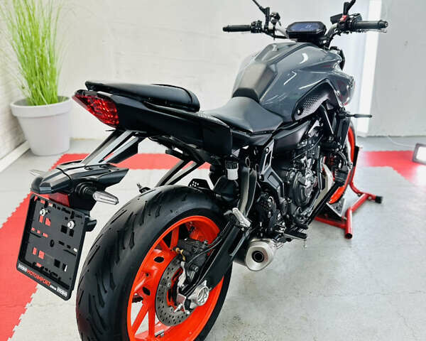 Серый Ямаха MT-07, объемом двигателя 0.7 л и пробегом 24 тыс. км за 7800 $, фото 8 на Automoto.ua