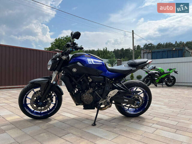 Синий Ямаха MT-07, объемом двигателя 0.69 л и пробегом 15 тыс. км за 8700 $, фото 2 на Automoto.ua