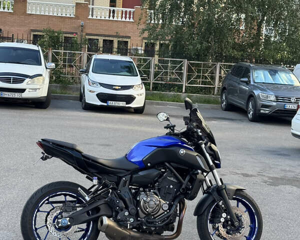 Синій Ямаха MT-07, об'ємом двигуна 0.69 л та пробігом 15 тис. км за 7400 $, фото 4 на Automoto.ua