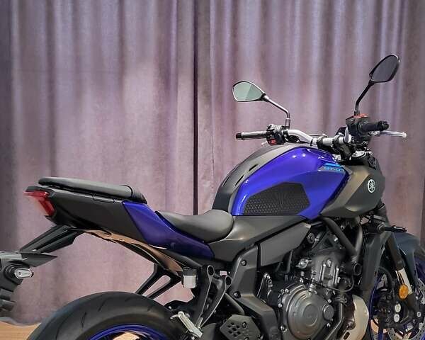 Синий Ямаха MT-07, объемом двигателя 0.69 л и пробегом 4 тыс. км за 9700 $, фото 1 на Automoto.ua